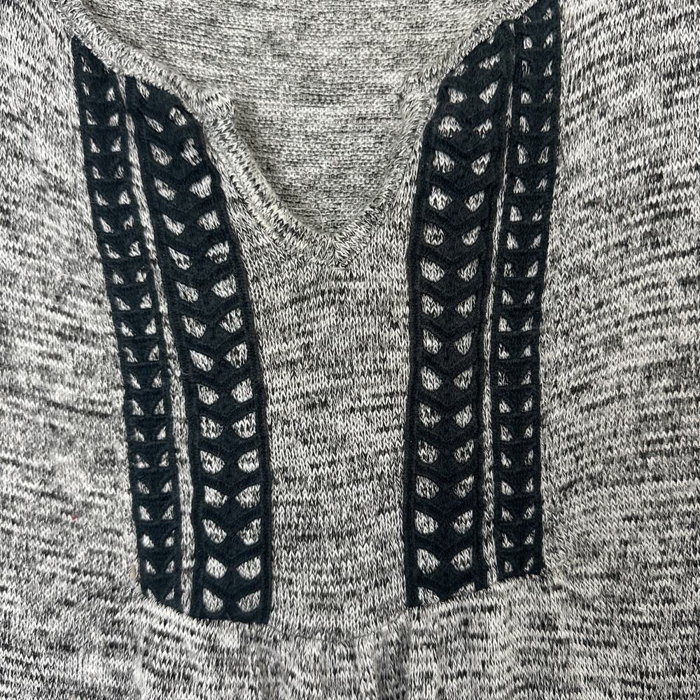 Energe World Wear Women's Grey V-Neck Large Stretch Casual Embroidere 3/4 sleeve - Picture 3 of 6